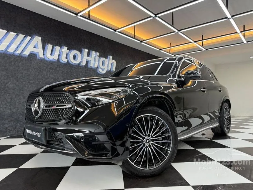 2023 Mercedes-Benz GLC300 AMG Line 4MATIC SUV