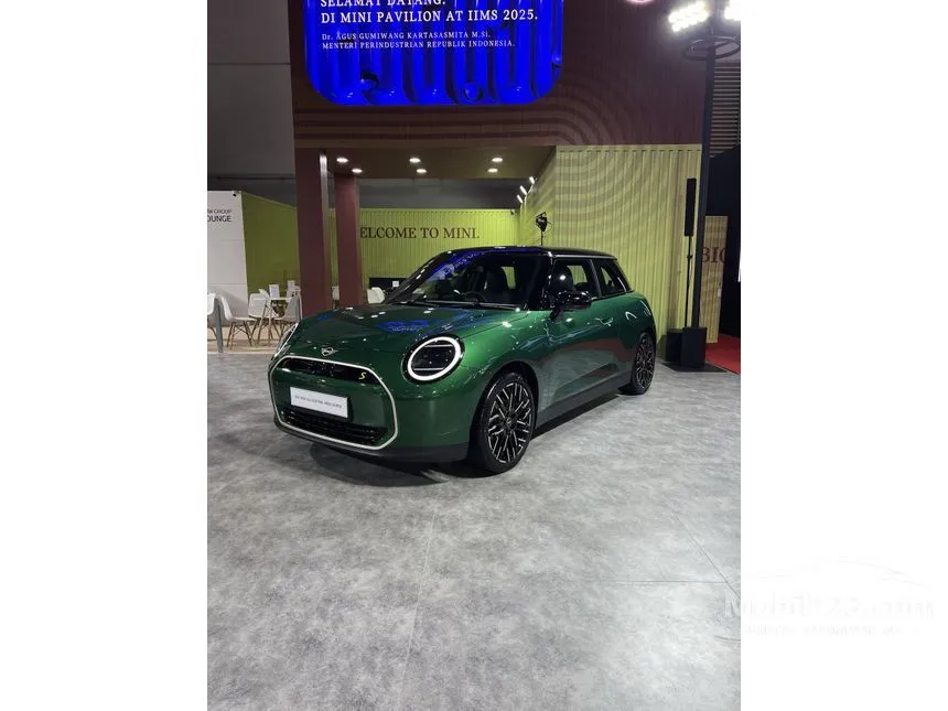 2025 MINI Cooper Cooper SE Hatchback