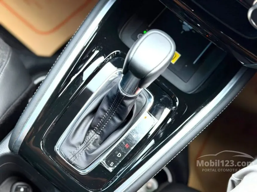 2025 Honda HR-V Special Edition SUV