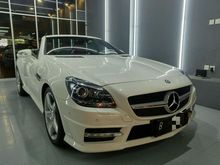 2011 Mercedes-Benz SLK200 1.8 CGI White On Red