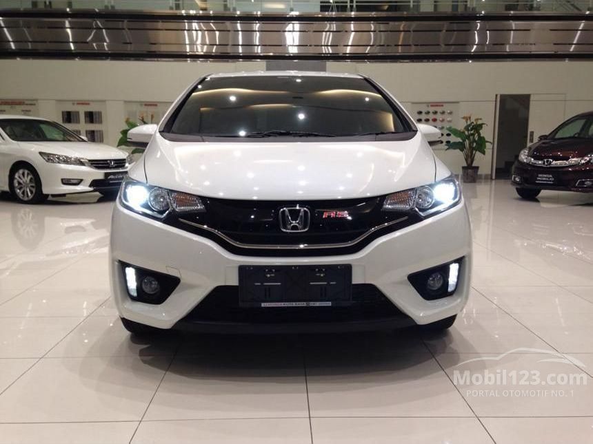 Jual Mobil Honda Jazz 2015 RS 1.5 di Bali Automatic 