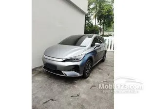 2025 BYD M6 Standard 7 Seater MPV