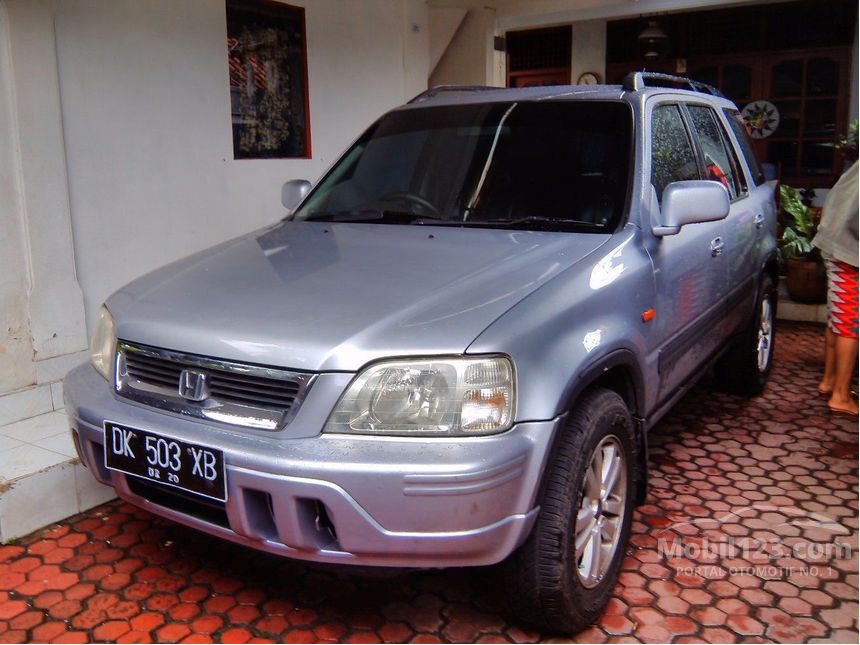 Jual Mobil Honda CR-V 2001 4X2 2.0 di Bali Automatic SUV Jual Mobil Honda CR-V 2001 4X2 2.0 di Bali Automatic SUV