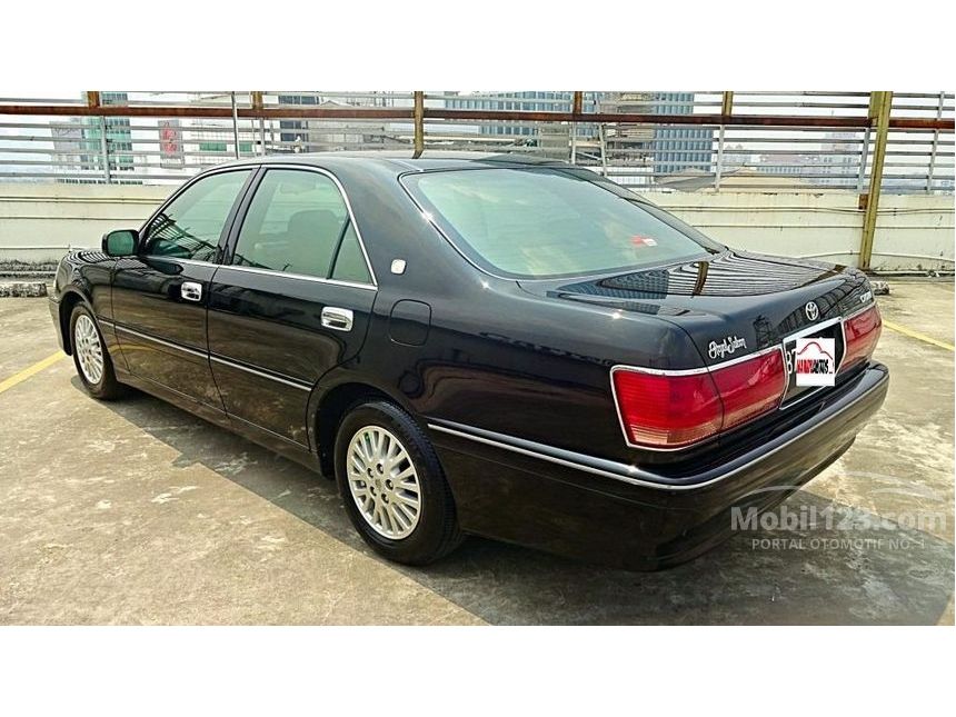 Jual Mobil Toyota Crown 2000 Royal Saloon 3.0 di Banten Automatic Sedan ...