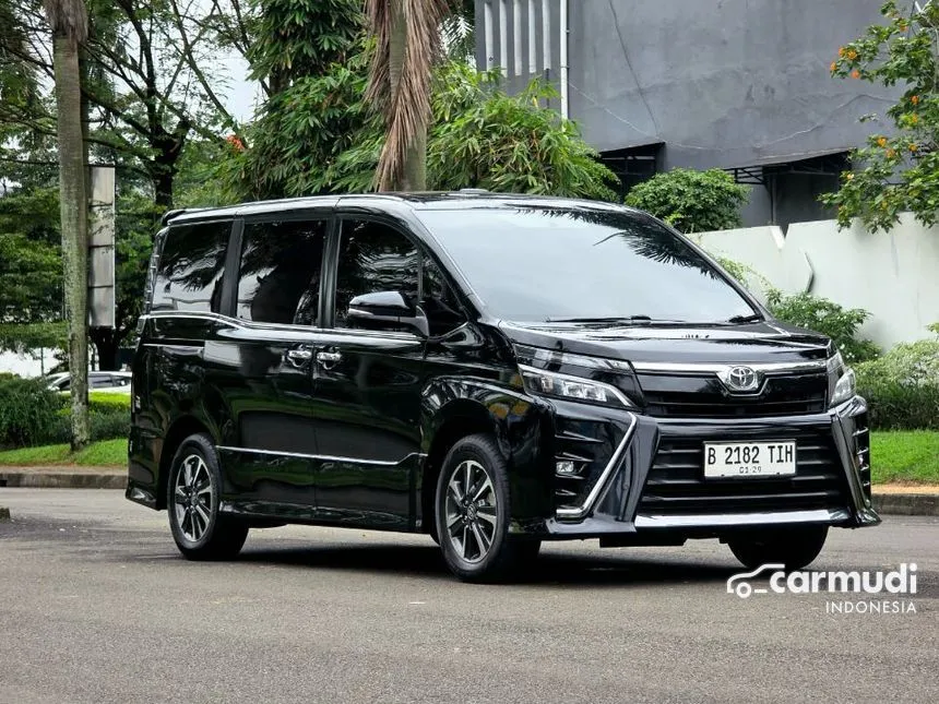 2019 Toyota Voxy MPV