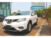 X-trail AT 2.0 cc 2014 Putih metalik