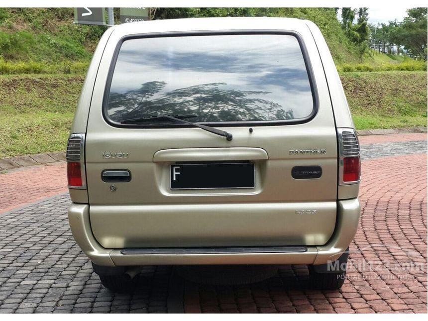 Jual Mobil  Isuzu  Panther  2002 2 5 di Jawa  Barat Manual 