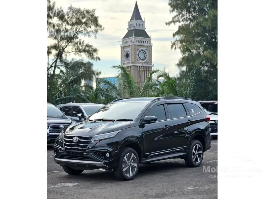 Jual Mobil Toyota Rush 2025 GR Sport 1.5 di Jawa Barat Automatic SUV Hitam Rp 287.600.000