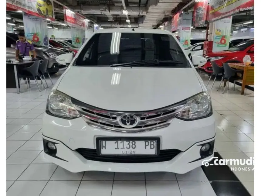 2014 Toyota Etios Valco G Hatchback