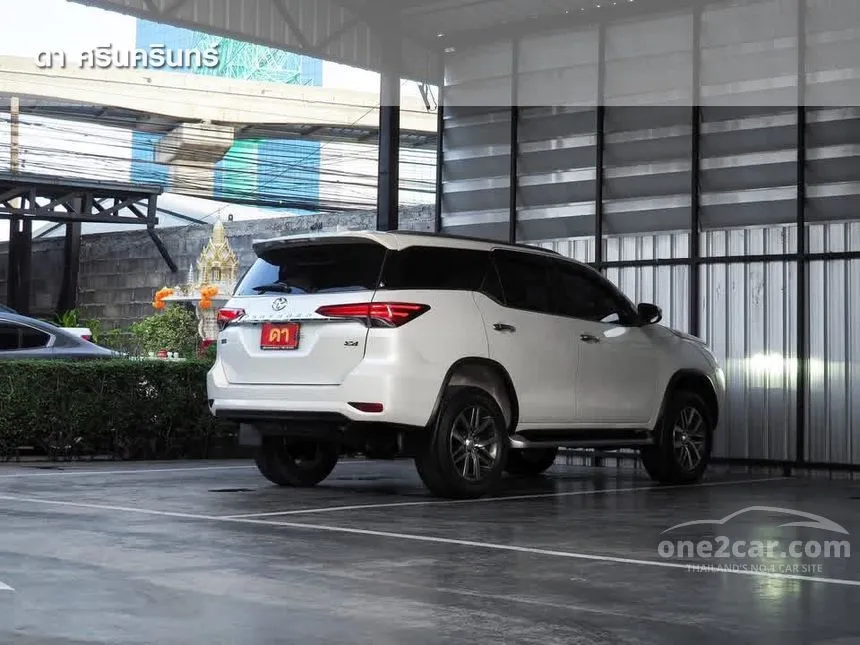 2020 Toyota FORTUNER V SUV
