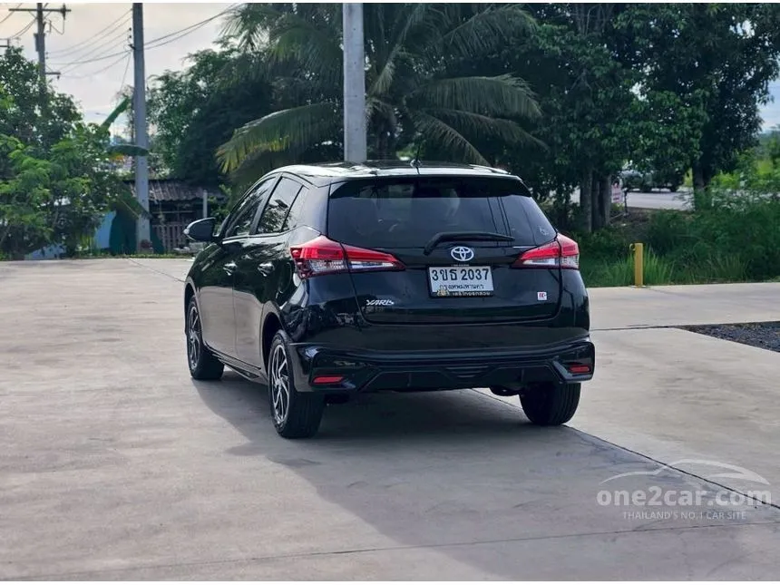 2022 Toyota YARIS Sport Hatchback