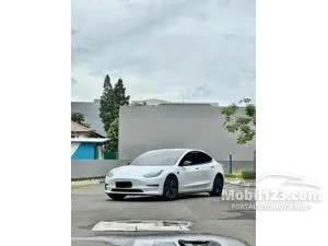2021 Tesla Model 3 Standard Range Sedan