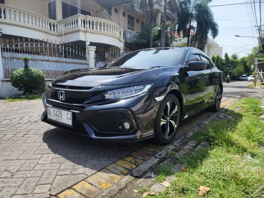 Jual Mobil Honda Civic 2018 E 1.5 di Jawa Timur Automatic Hatchback Hitam Rp 367.000.000