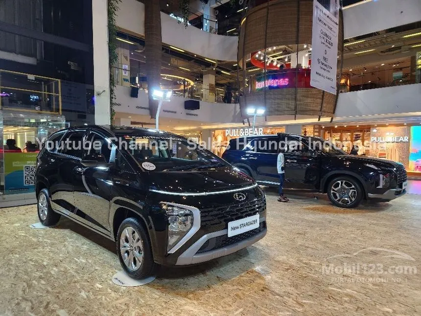 Jual Mobil Hyundai Stargazer 2024 Essential 1.5 di Banten Automatic Wagon Hitam Rp 250.000.000