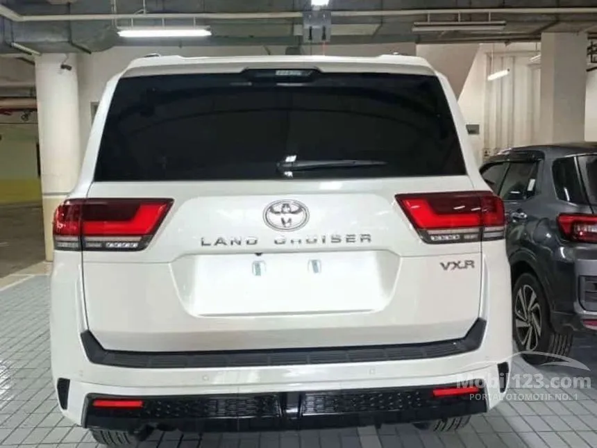 2024 Toyota Land Cruiser 300 VX-R 70th Anniversary SUV