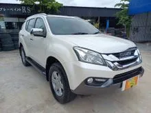 2015 Isuzu MU-X 3.0 (ปี 13-19) DVD SUV