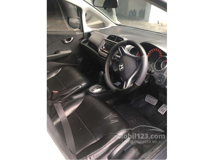 Jual Mobil  Honda  Jazz 2009 RS 1 5 di Jawa  Tengah  Automatic 