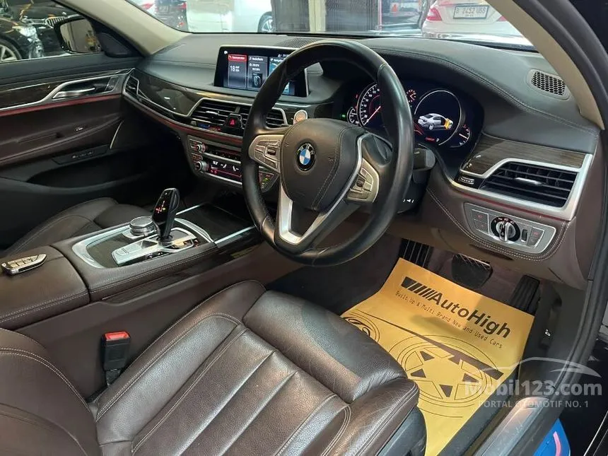 2018 BMW 730Li Sedan