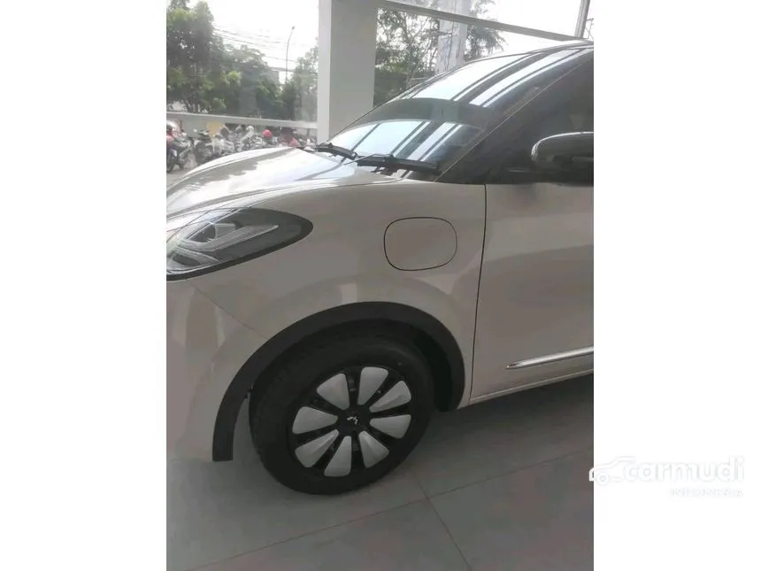 2024 Wuling Binguo EV Premium Range Hatchback