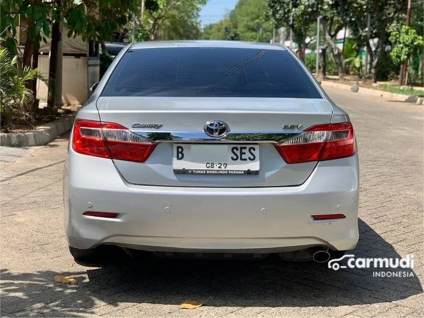 2013 Toyota Camry V Sedan