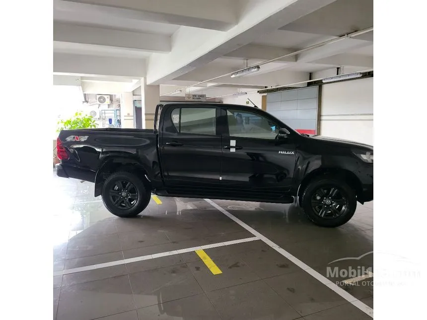 2025 Toyota Hilux G Double Cab 4X4 Pickup