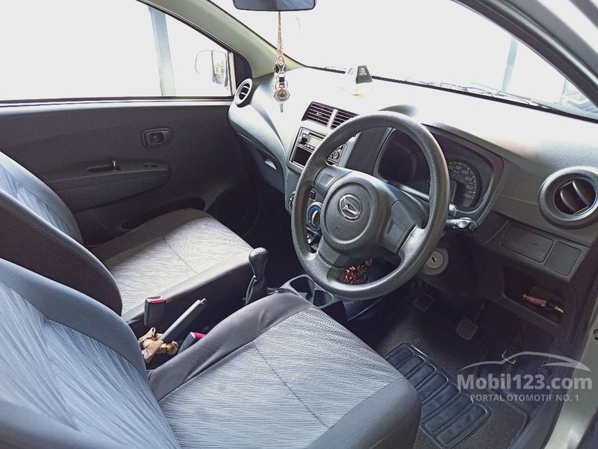 2013 Daihatsu Ayla M Hatchback