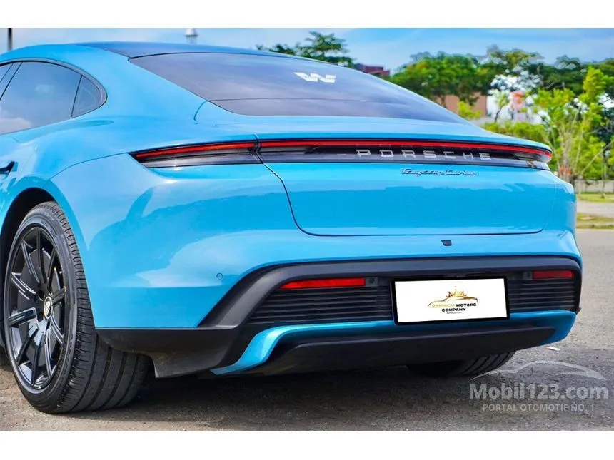 2021 Porsche Taycan Turbo Sedan