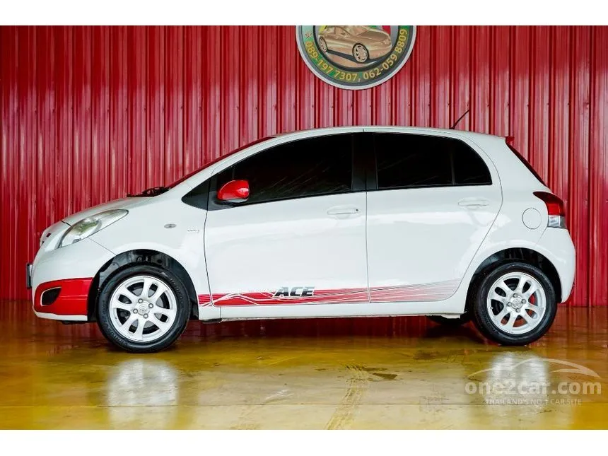2012 Toyota YARIS Ace Hatchback