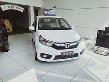 Promo MERDEKA Agustus Paket Credit Honda Brio e mt