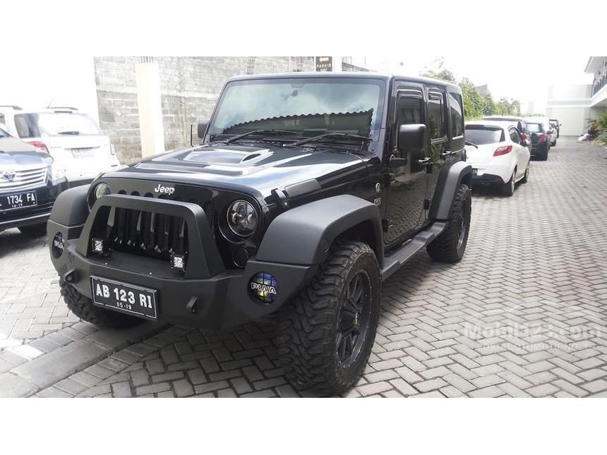 Jual Mobil Jeep  Wrangler 2012 3 6 di Yogyakarta Automatic 