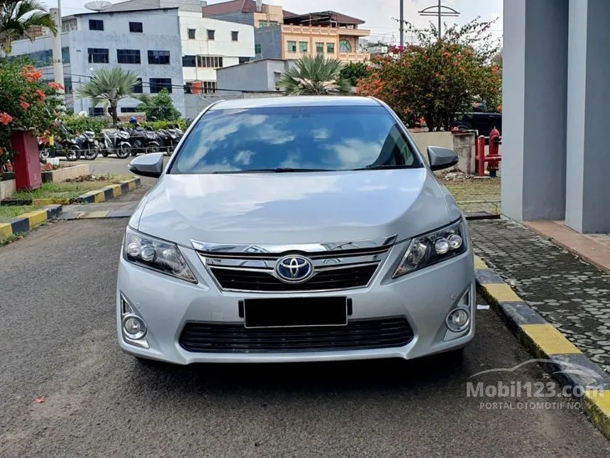 Jual Mobil Toyota Camry Hybrid 2014 Hybrid 2.5 di DKI Jakarta Automatic Sedan Silver Rp 230.000.000