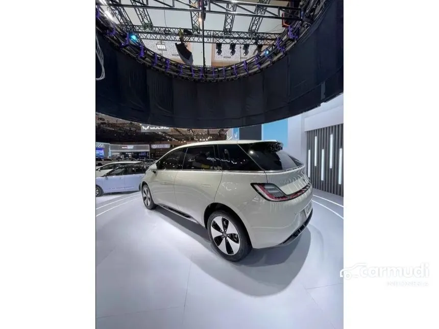 2024 Wuling Cloud EV EV Hatchback