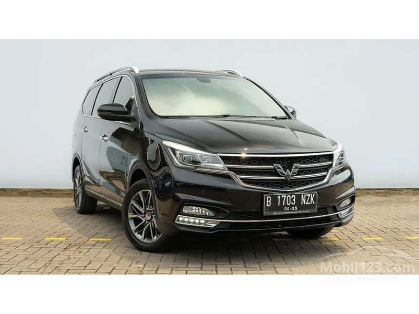 Jual Mobil Wuling Cortez 2019 L Lux 1.8 di Banten Automatic Wagon Hitam Rp 145.000.000