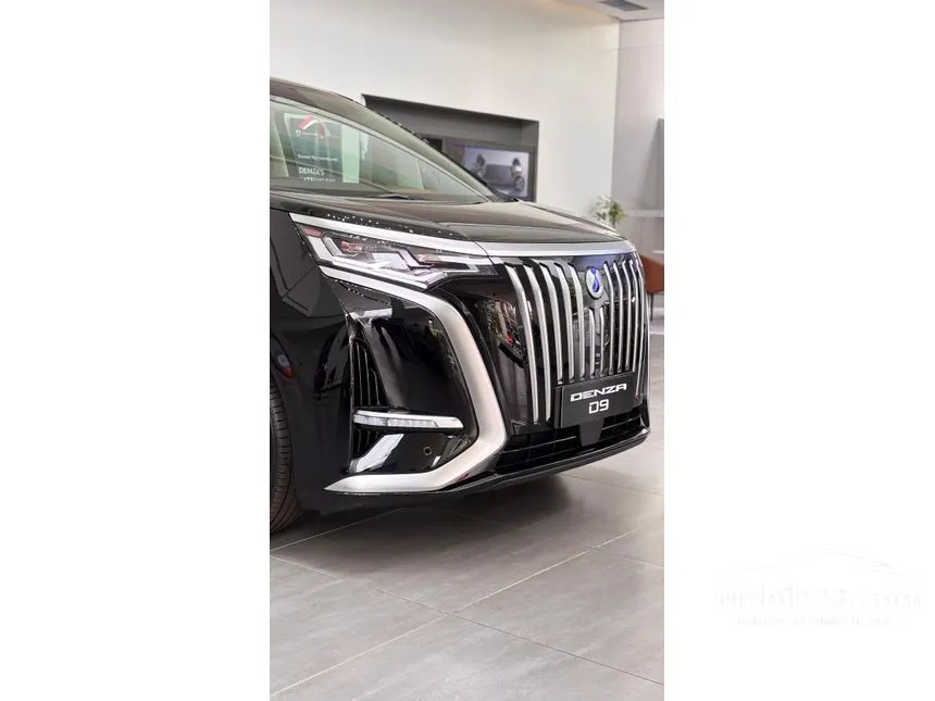 2025 Denza D9 Advanced MPV