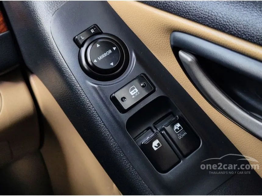 2012 Hyundai H-1 Maesto Deluxe Van