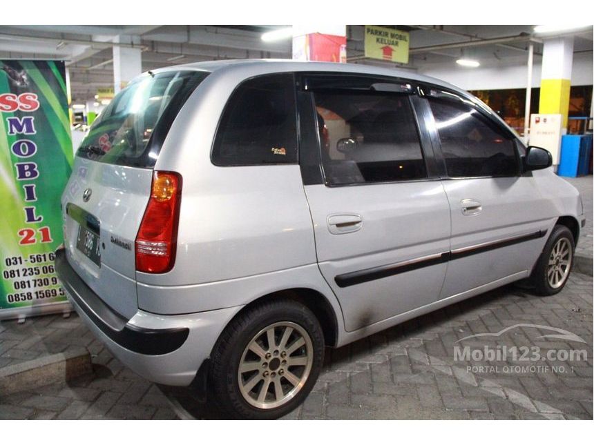 Jual Mobil Hyundai Matrix 2004 1 6 Di Jawa Timur Manual Mpv Minivans Silver Rp 57 500 000 3978866 Mobil123 Com
