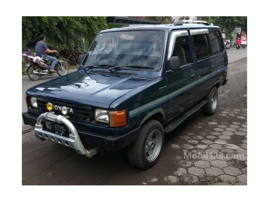 1989 Toyota Kijang MPV Minivans