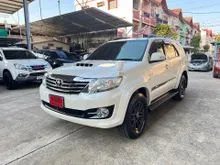 2015 Toyota FORTUNER 3.0 (ปี 12-15) V 4WD SUV