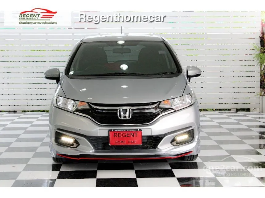 2019 Honda JAZZ V Hatchback