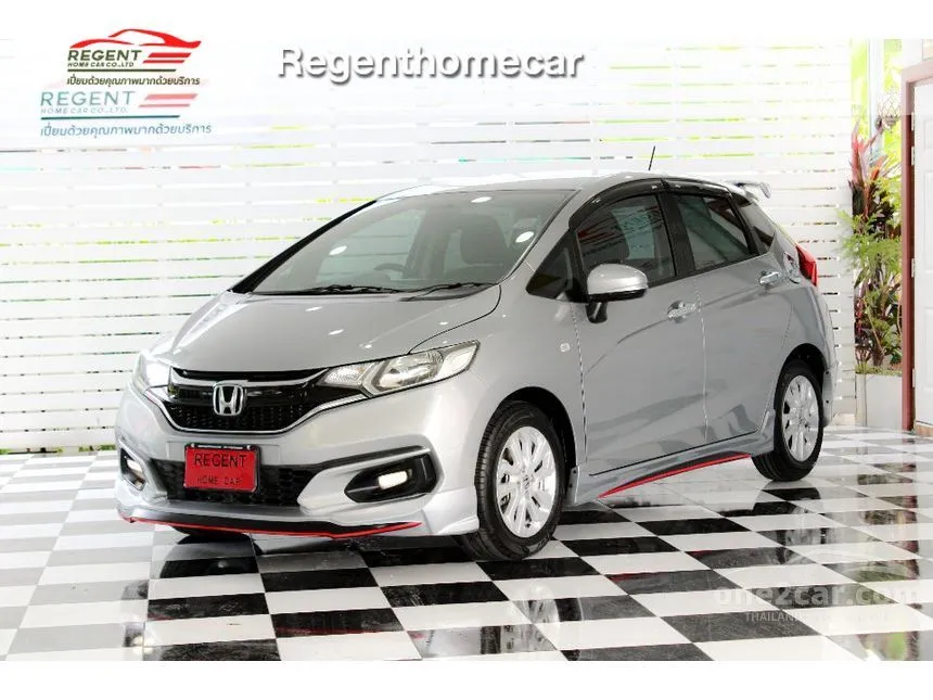 2019 Honda JAZZ V Hatchback