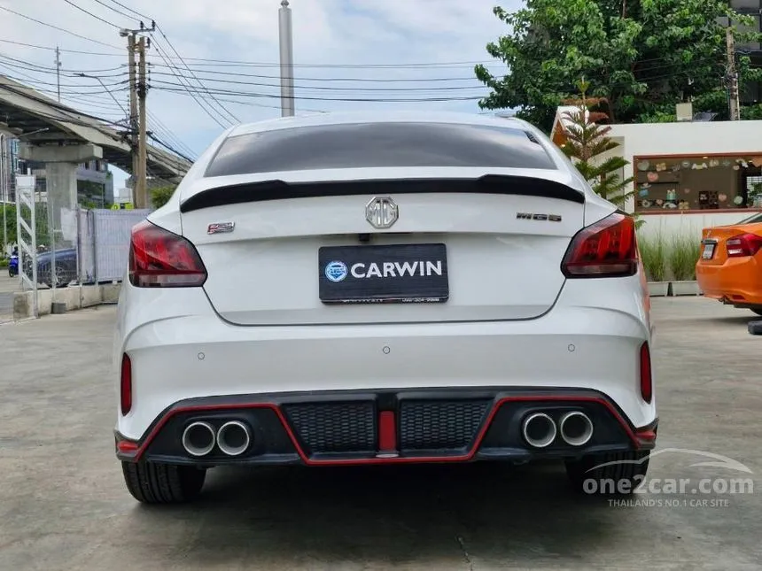 2024 MG MG5 X Sedan