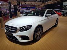2018 Mercedes-Benz E300 2.0 AMG Line Sedan