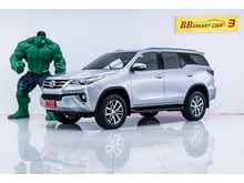 2015 Toyota Fortuner 2.8 (ปี 15-18) V 4WD SUV