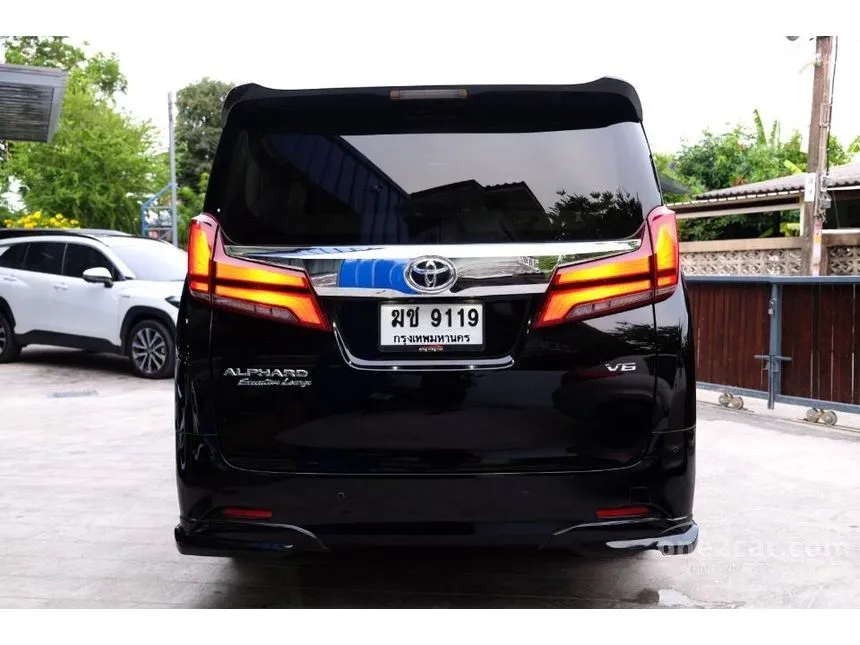 2019 Toyota Alphard VIP Van