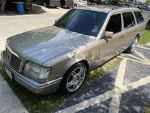 1993 Mercedes-Benz E220 2.2 W124 (ปี 85-96) Sedan