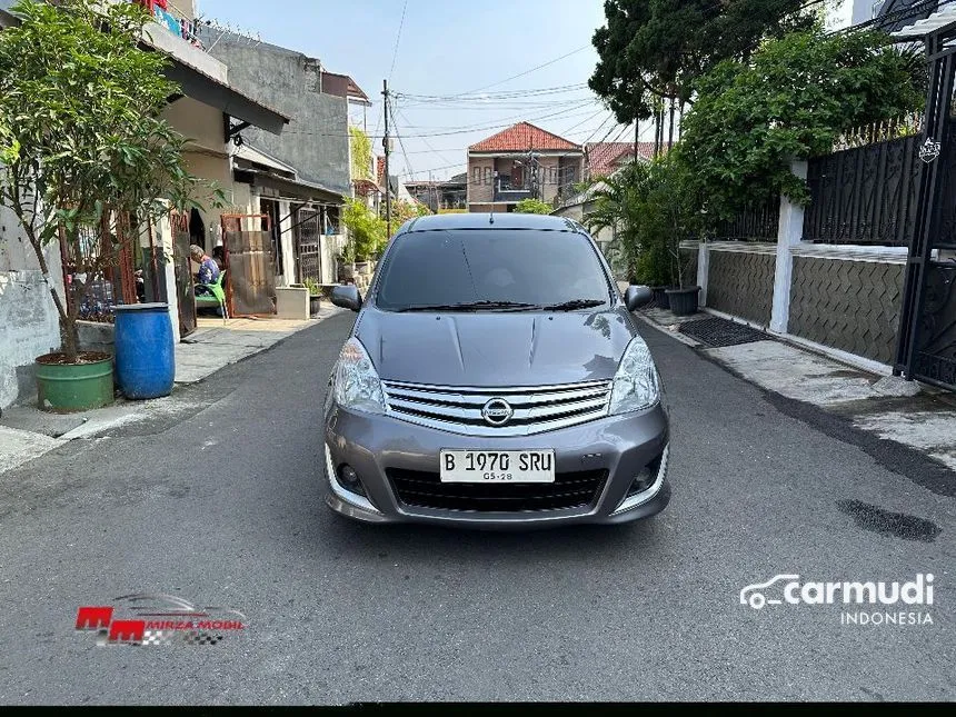 2013 Nissan Grand Livina XV MPV