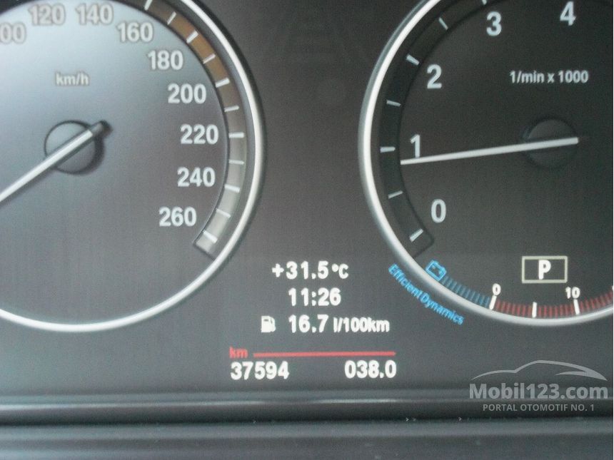 2012 BMW 520i Luxury Sedan