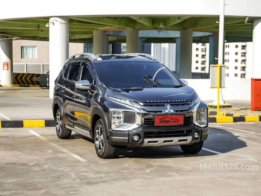 Jual Mobil Mitsubishi Xpander Cross 2020 Premium 1.5 di DKI Jakarta Automatic MPV Abu