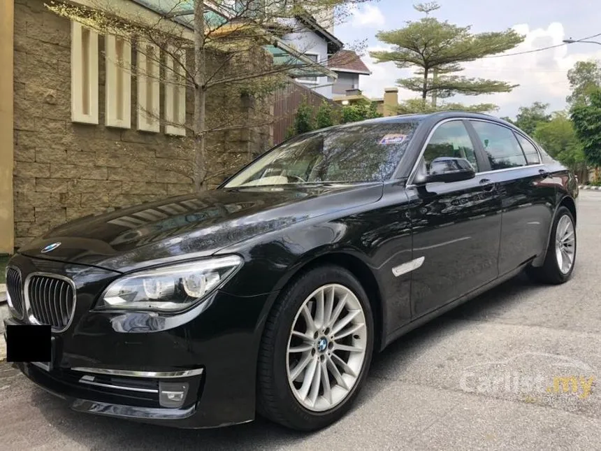 2013 BMW 730Li Sedan