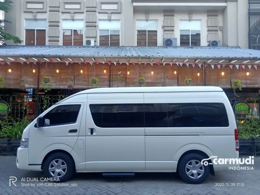 2024 Toyota Hiace Commuter Van Wagon